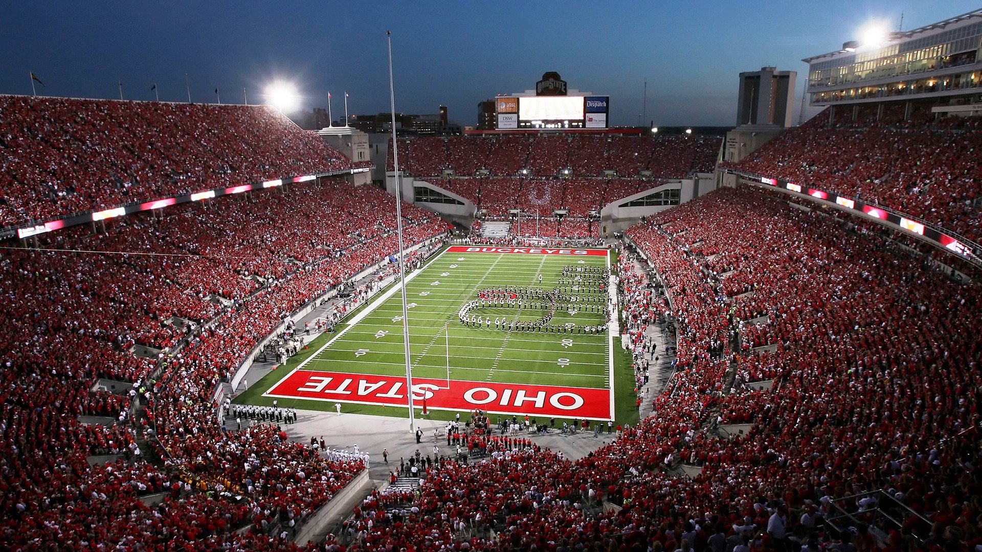 LPL战队默契配合点燃赛场，lpl战队默契配合点燃赛场的是谁